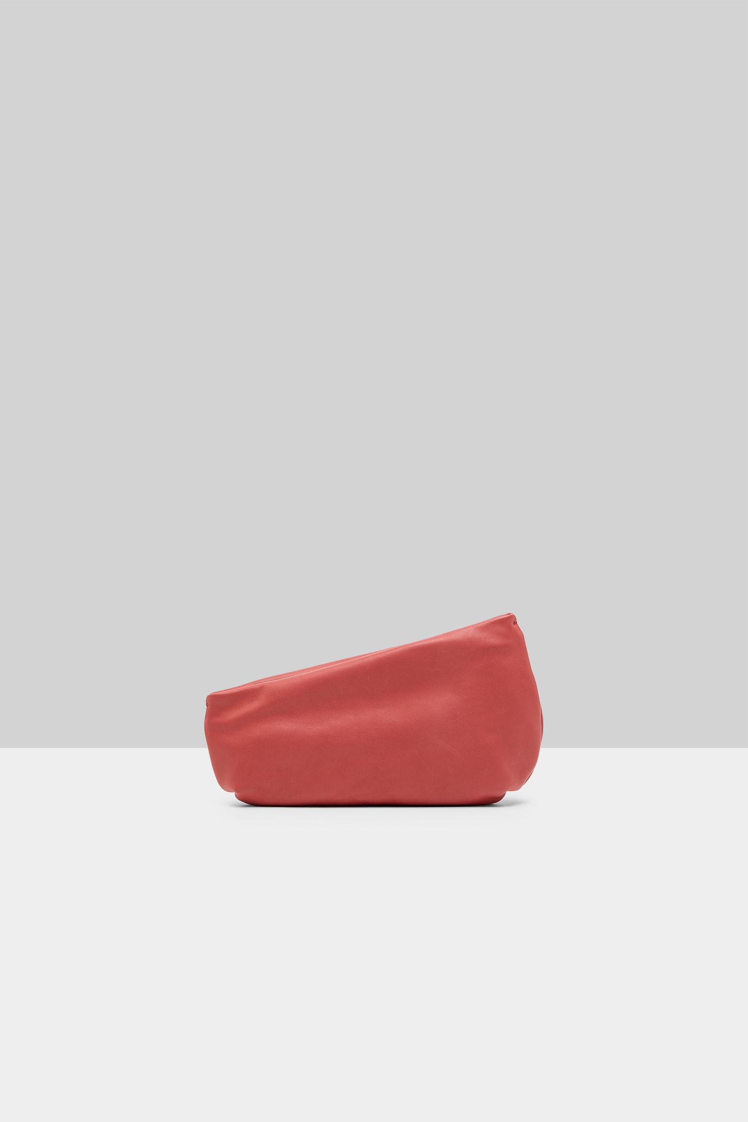 Fantasmi 3 Red Pouch