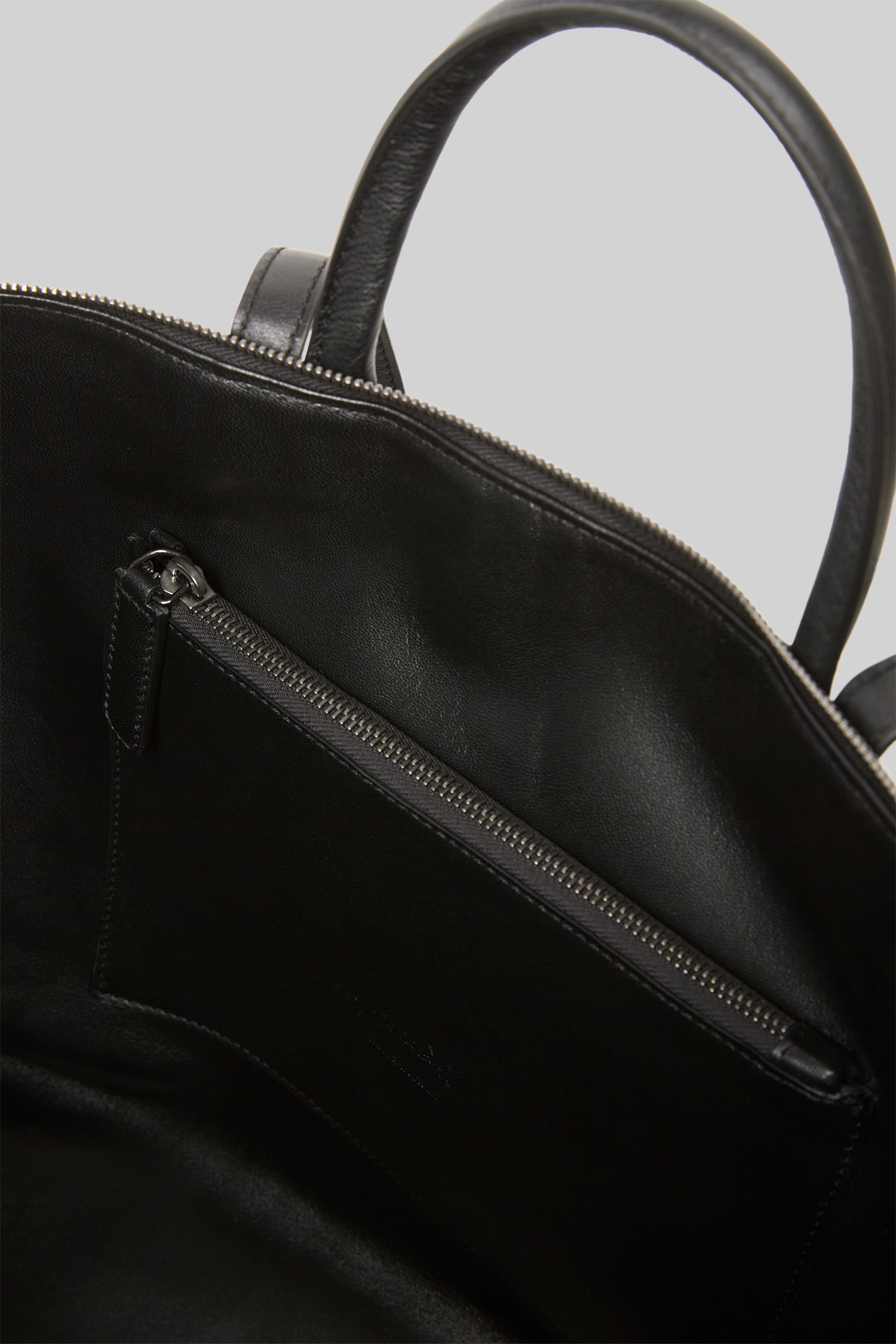 4 In Orizzontale Black Leather Crossbody Bag