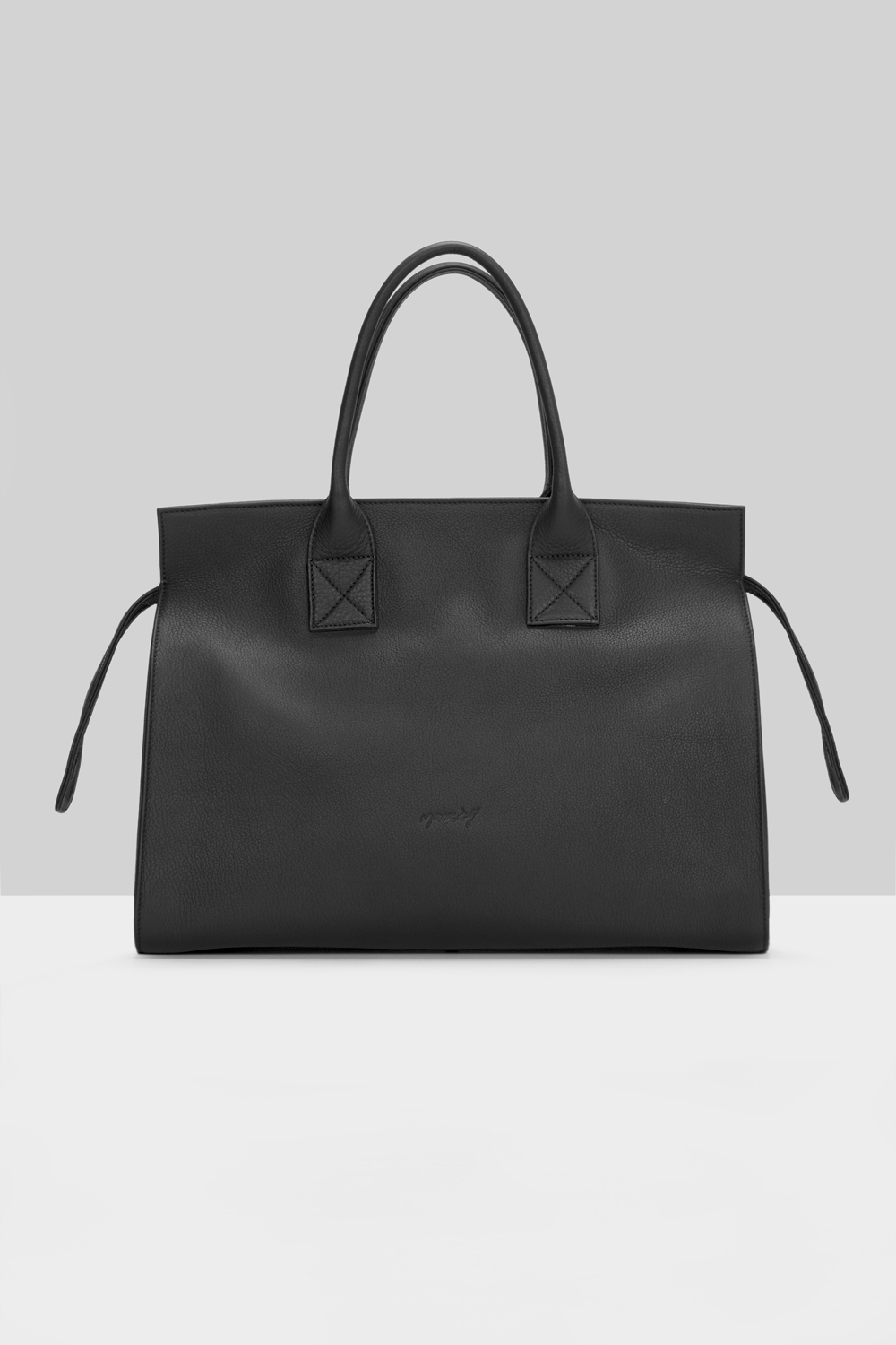 Curva Media Handbag in Classic Black