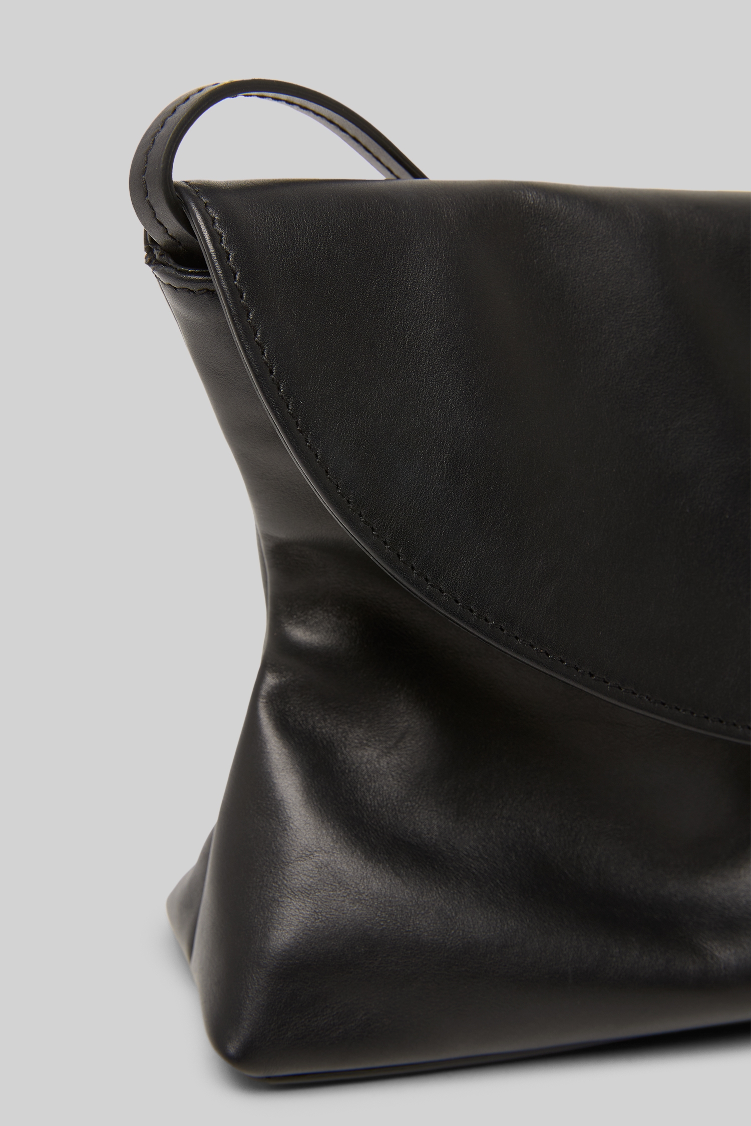 Dromette Black Clutch