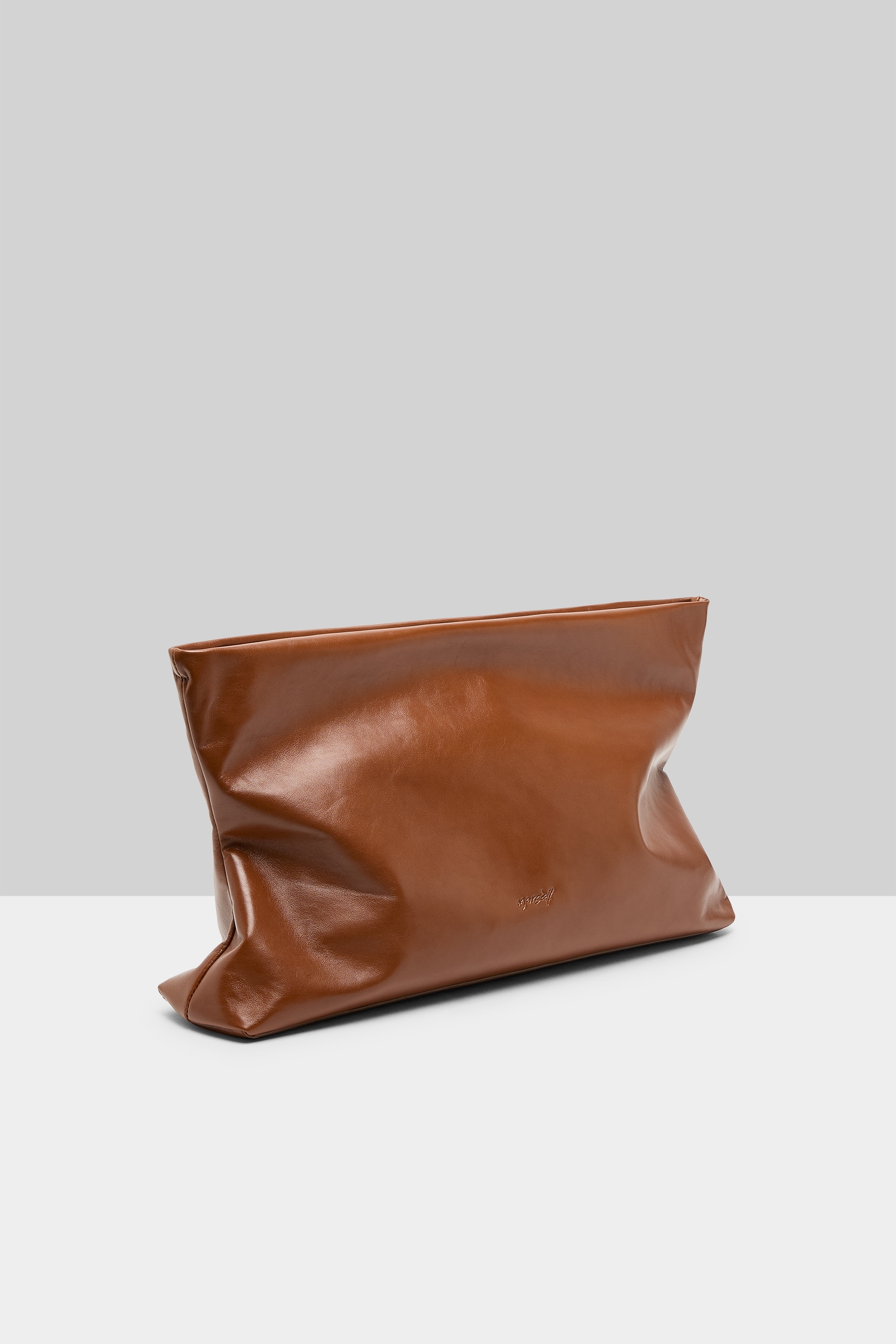 Diessepi Basalt Clutch