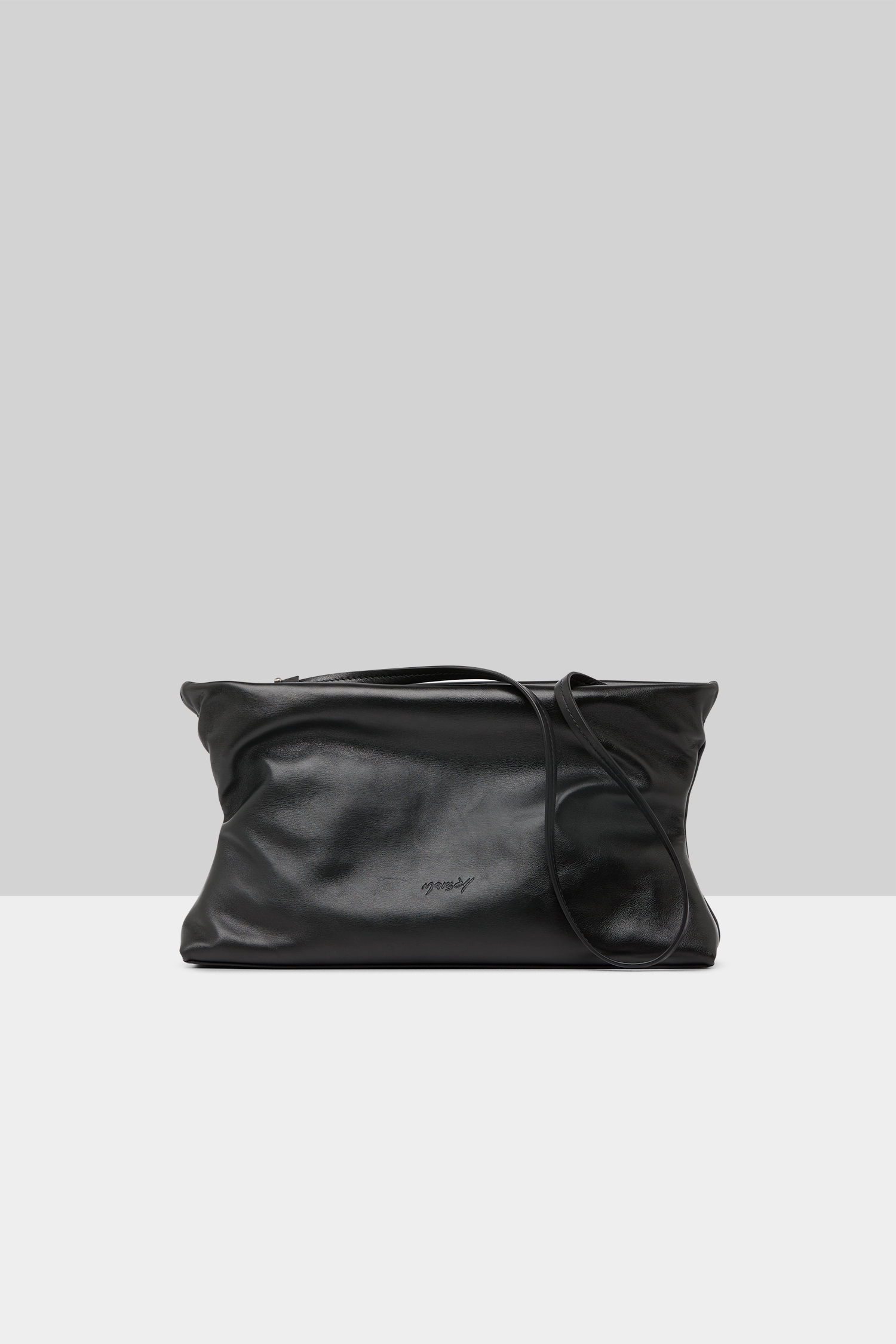 Dipi Black Clutch