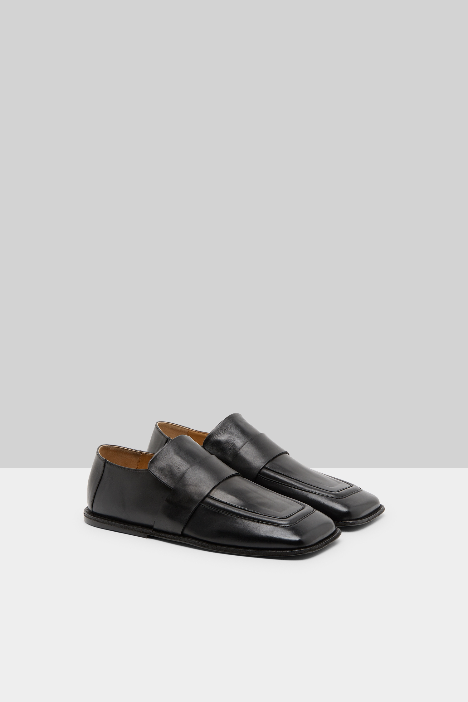 Spatola Black Loafers