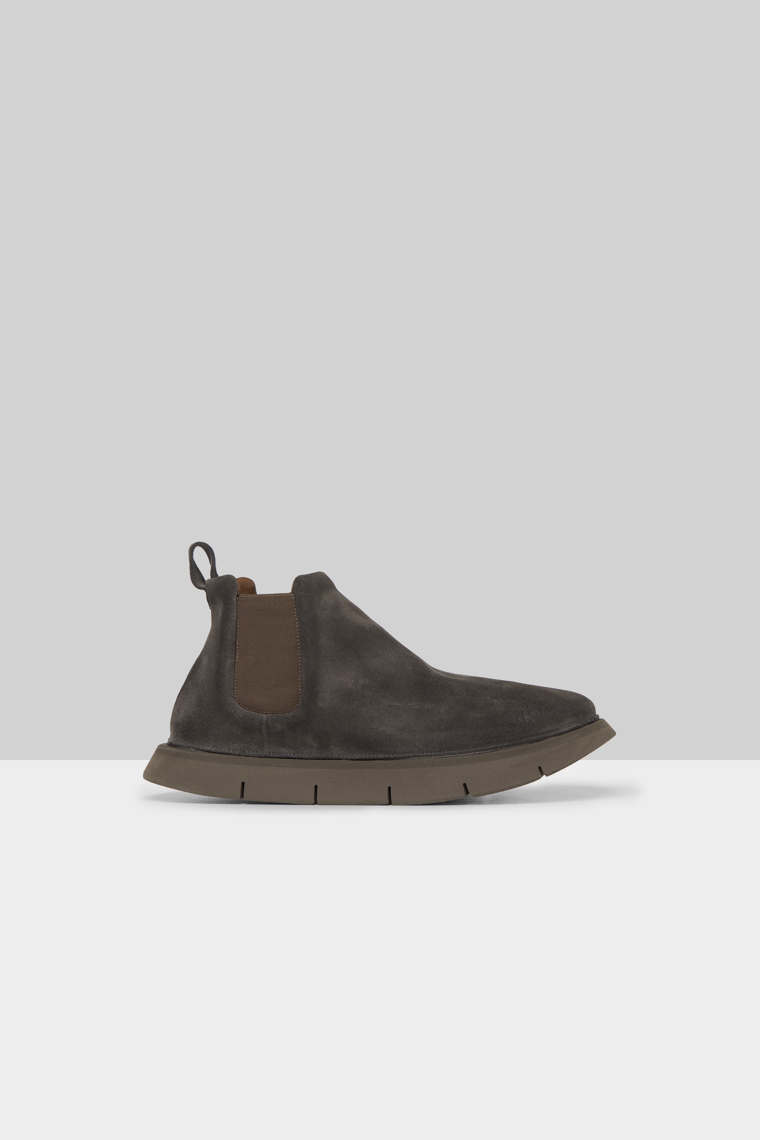Intagliata Mortar Suede Chelsea Boots