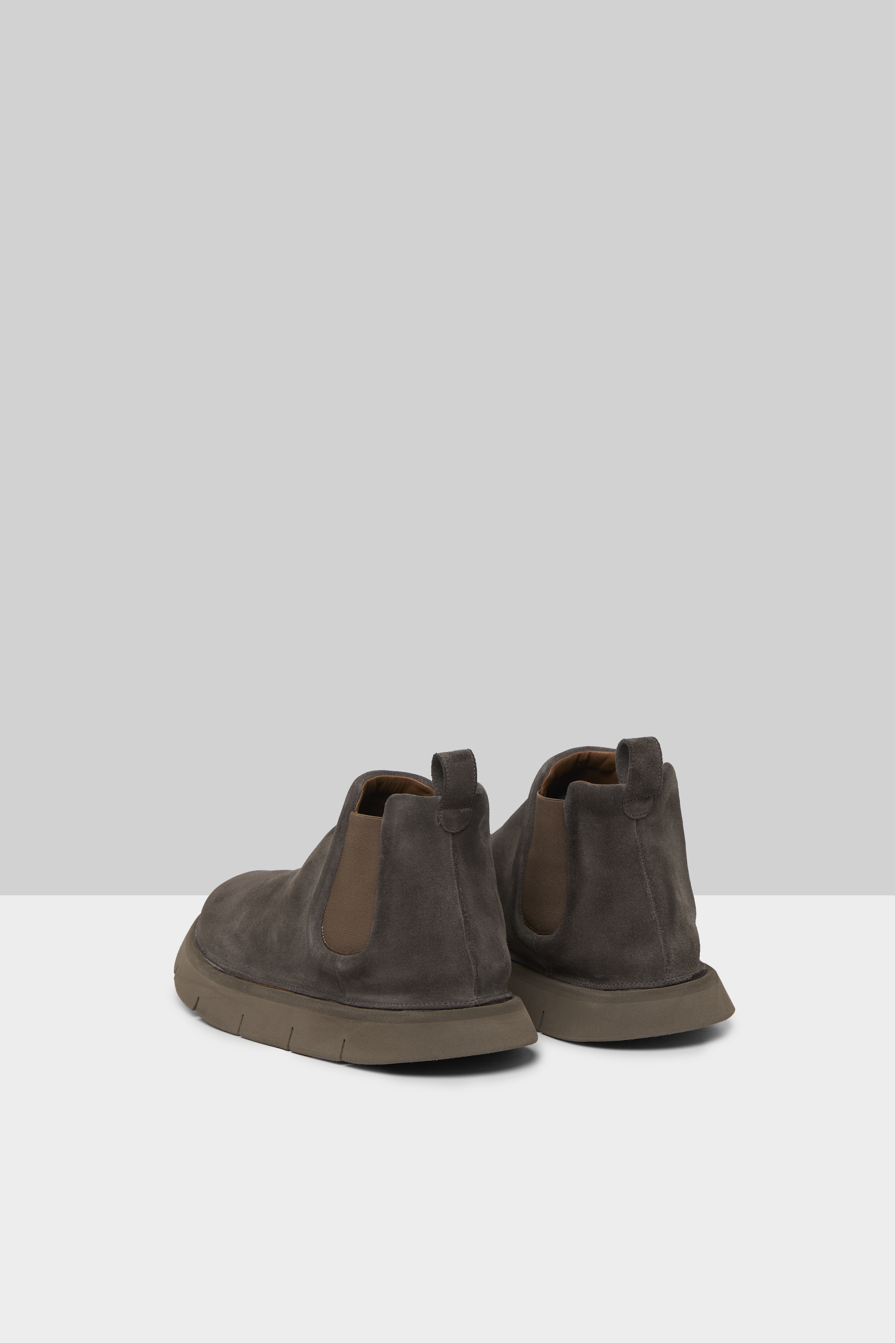 Intagliata Mortar Suede Chelsea Boots