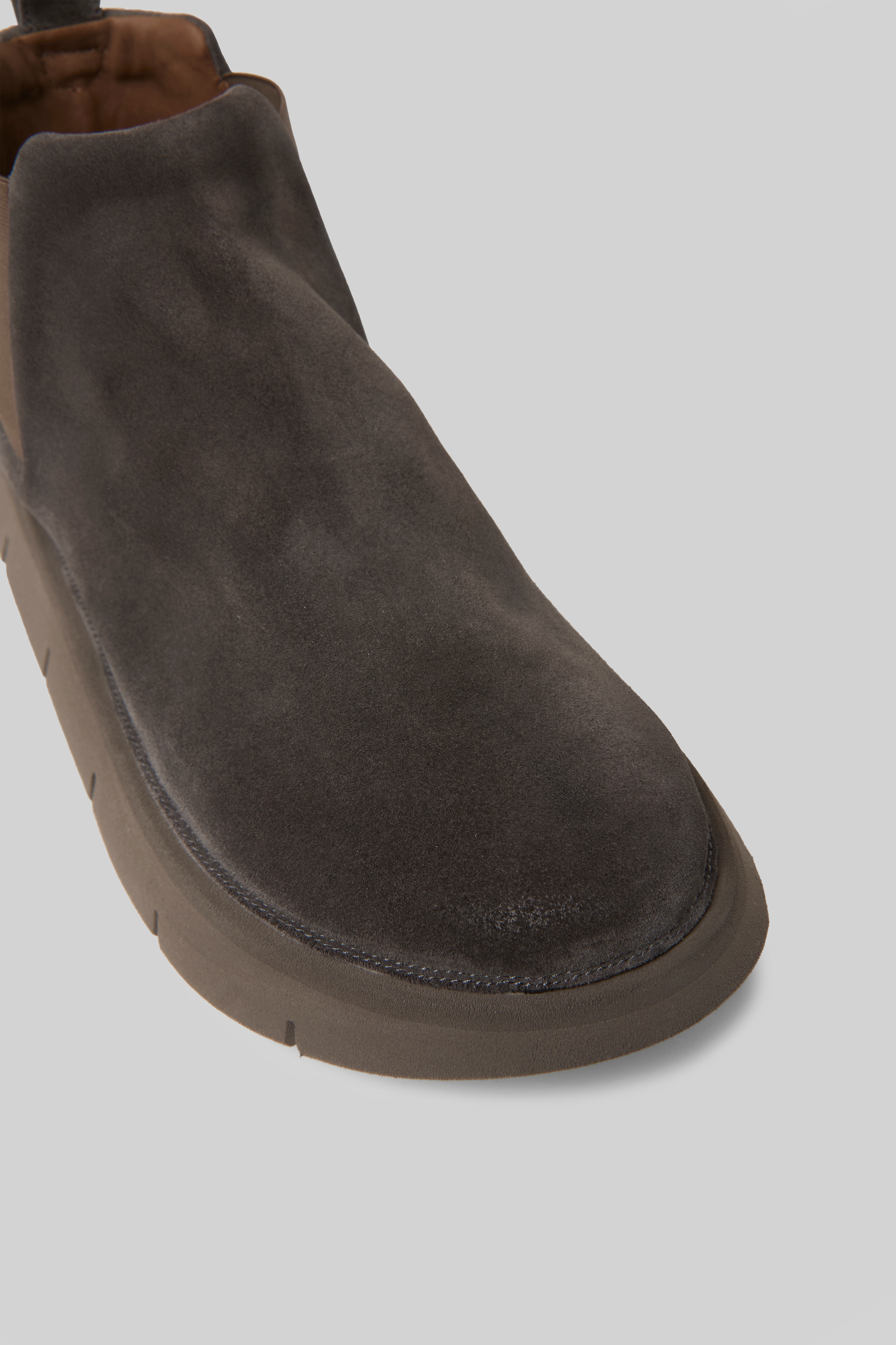 Intagliata Mortar Suede Chelsea Boots