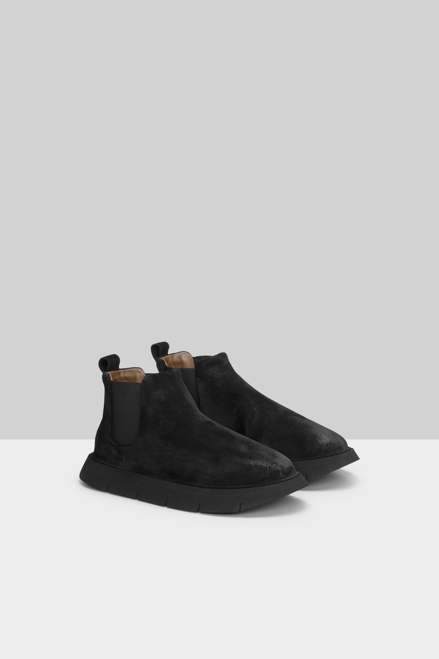 Intagliata Black Chelsea Boots