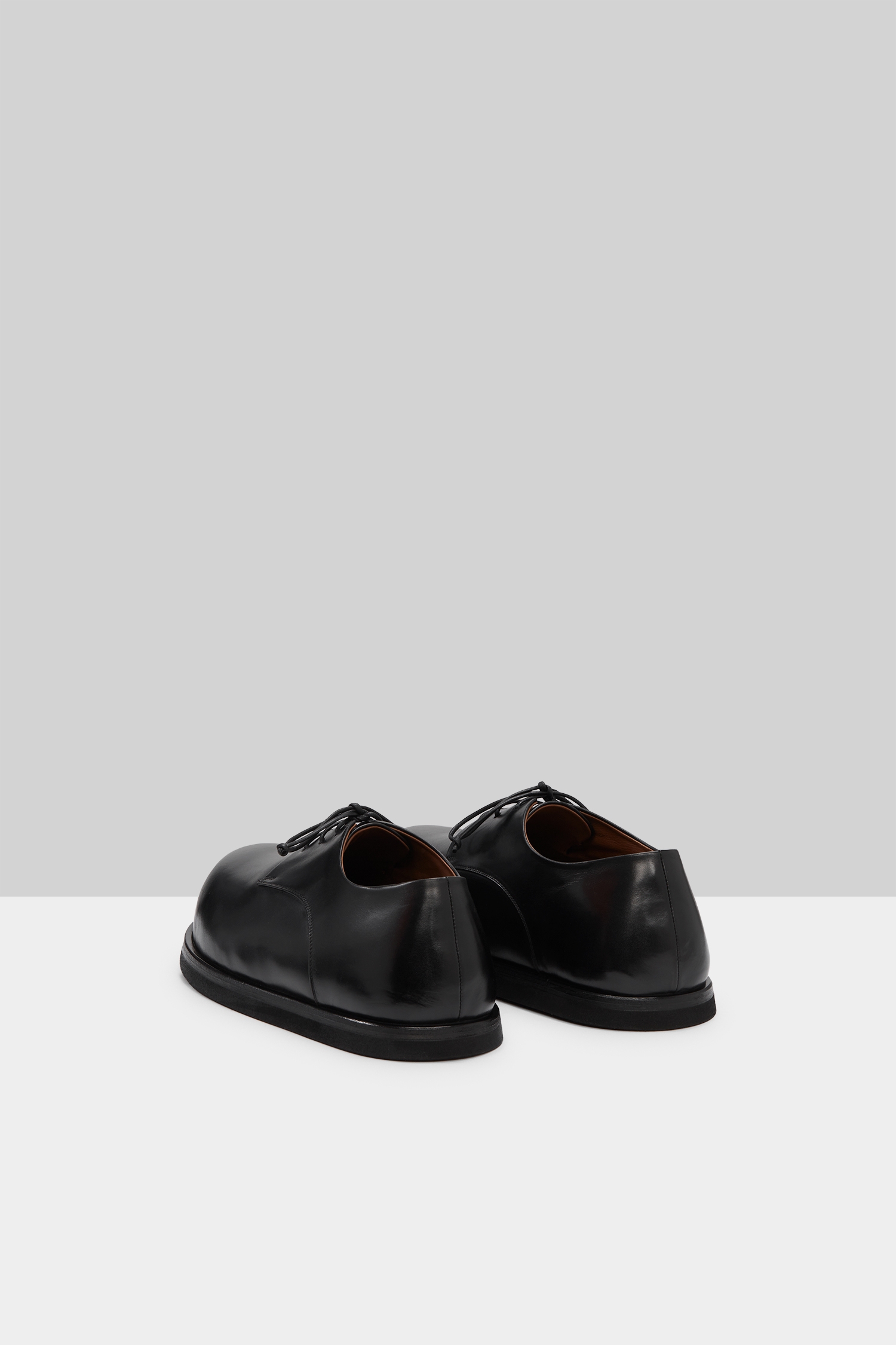 Gigante Black Leather Derby Shoes