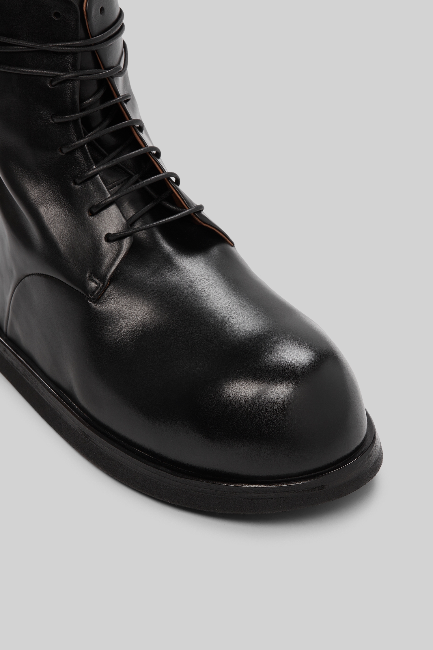 Gigante Black Leather Ankle Boots