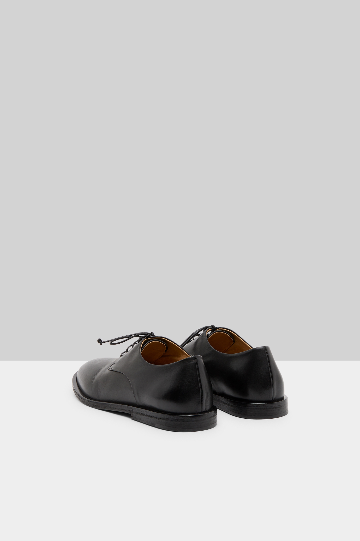 Mando Black Leather Derby Shoes