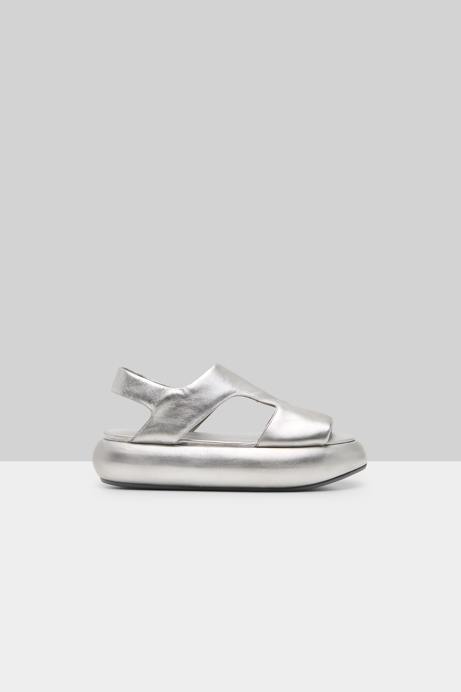 Women's Sandals: leather slippers, with heel, platform | Marsèll