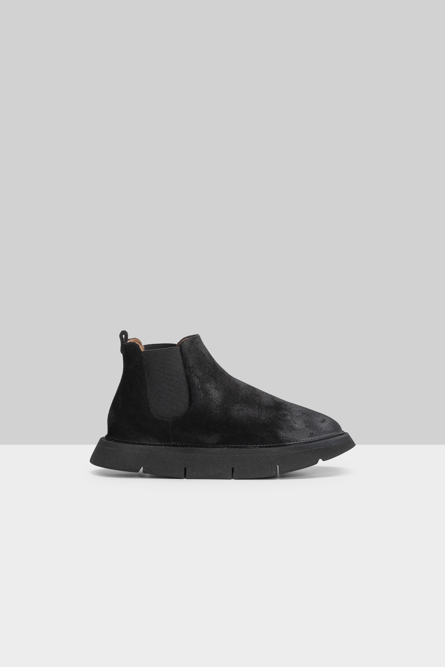 Intagliata Black Suede Chelsea Boots