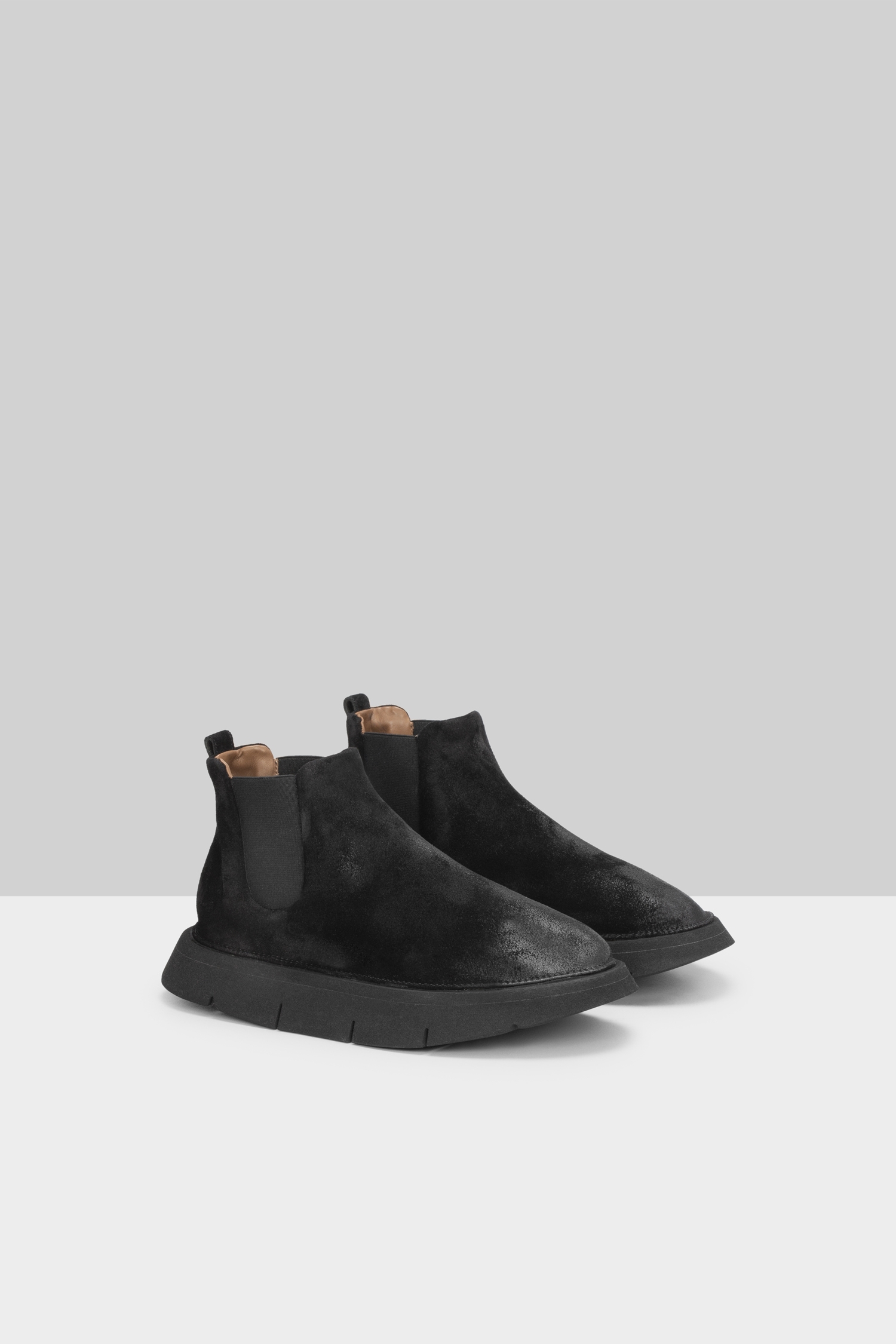 Intagliata Black Suede Chelsea Boots