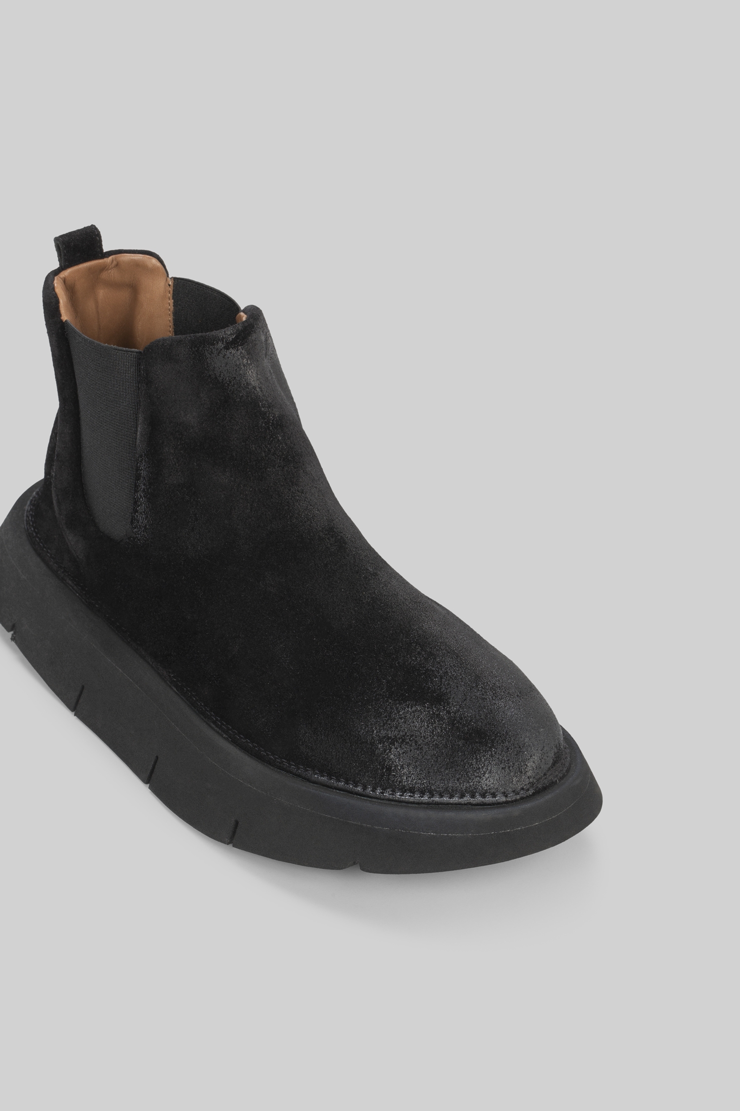 Intagliata Black Suede Chelsea Boots