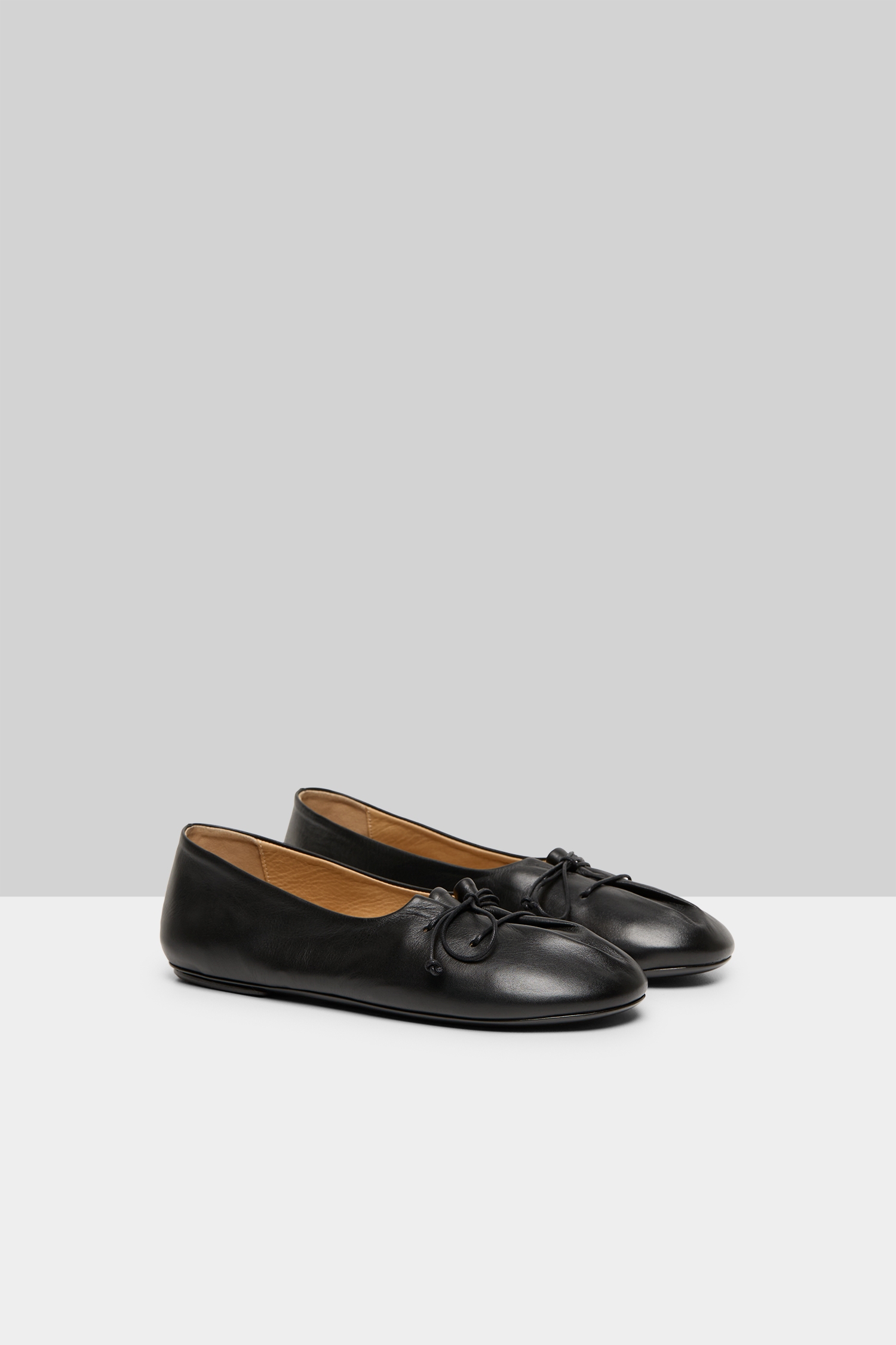 Girella Black Ballerina Shoes