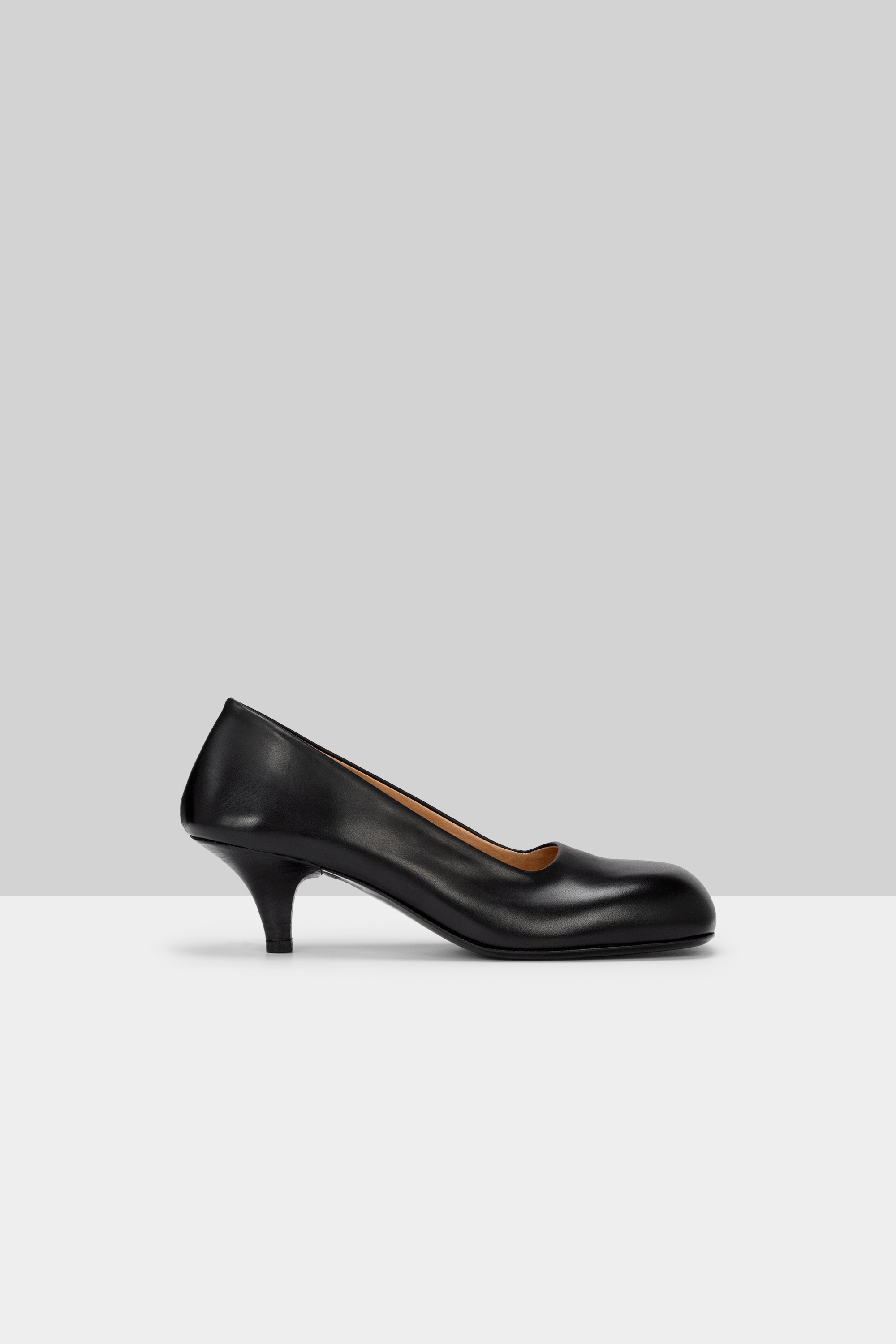 Tillo Black Decollete