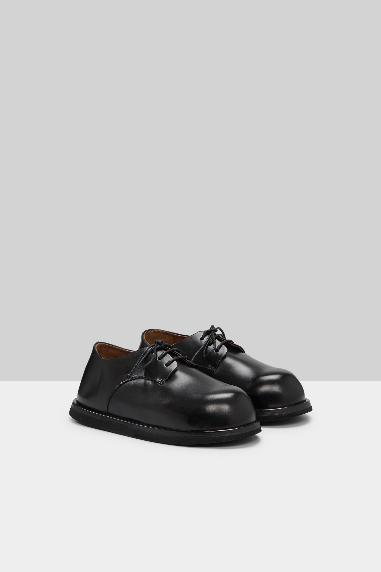 Gigante Black Leather Derby Shoes
