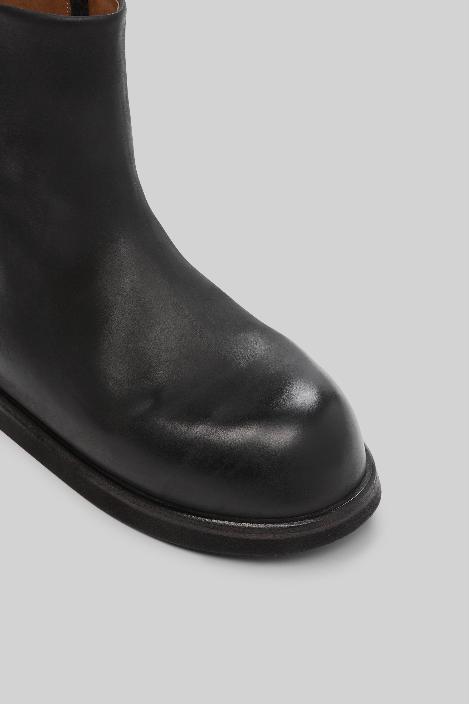 Gigante Black Leather Ankle Boots