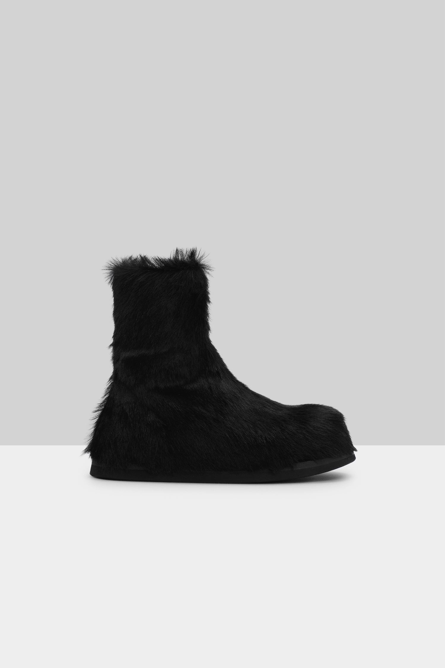 Gigante Black Leather Ankle Boots