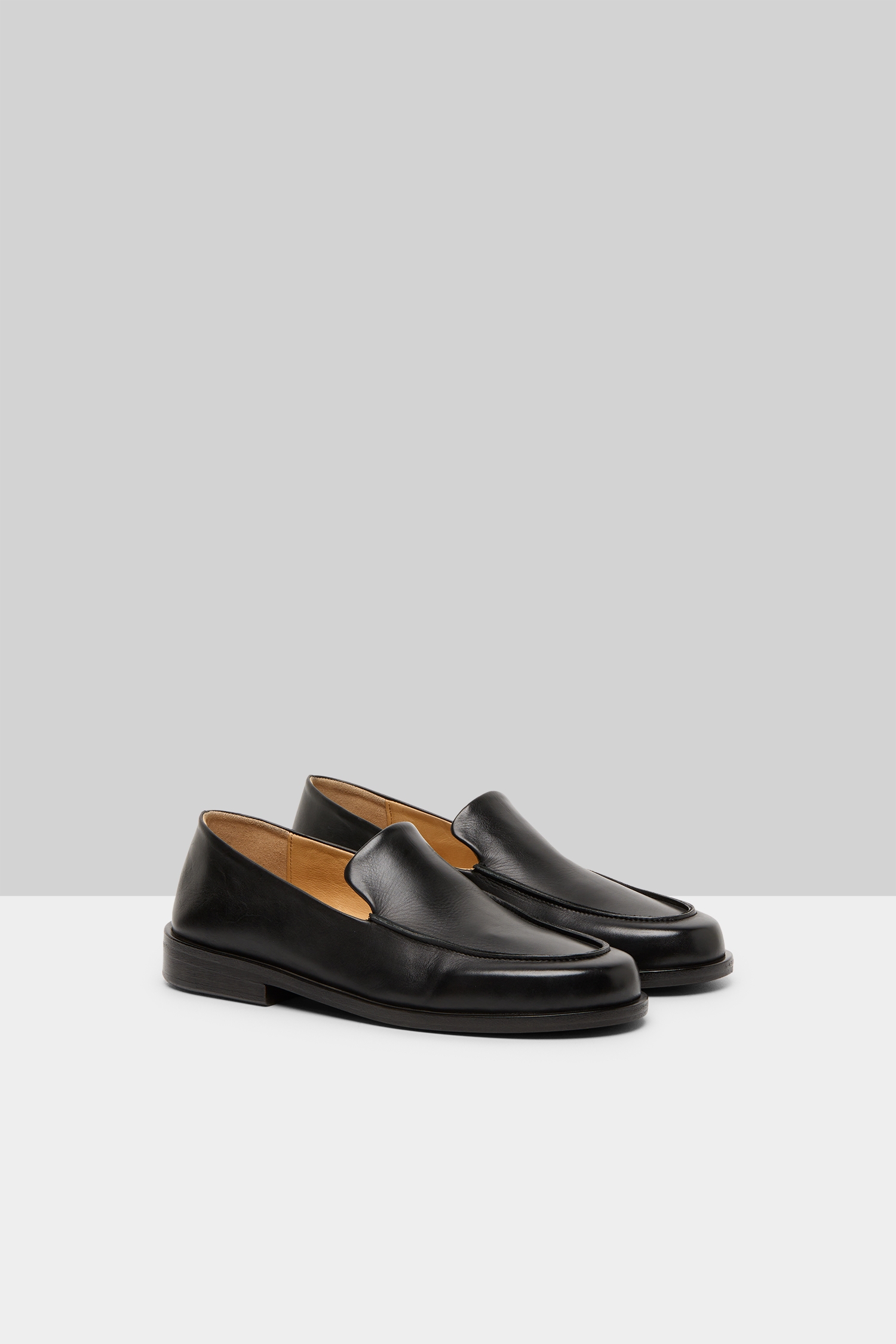 Mocasso Black Leather Loafers