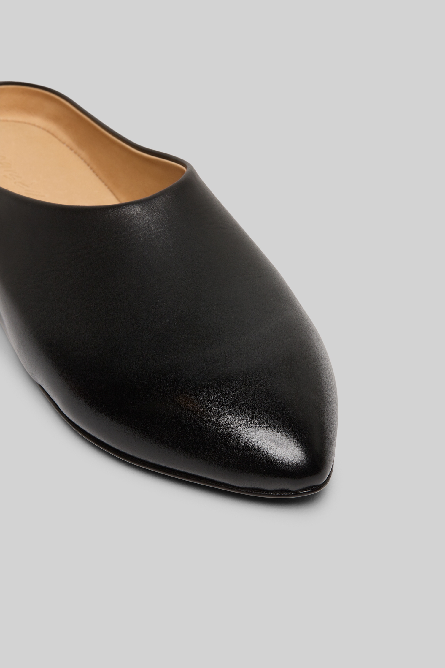 Sfoglia Black Leather Mule