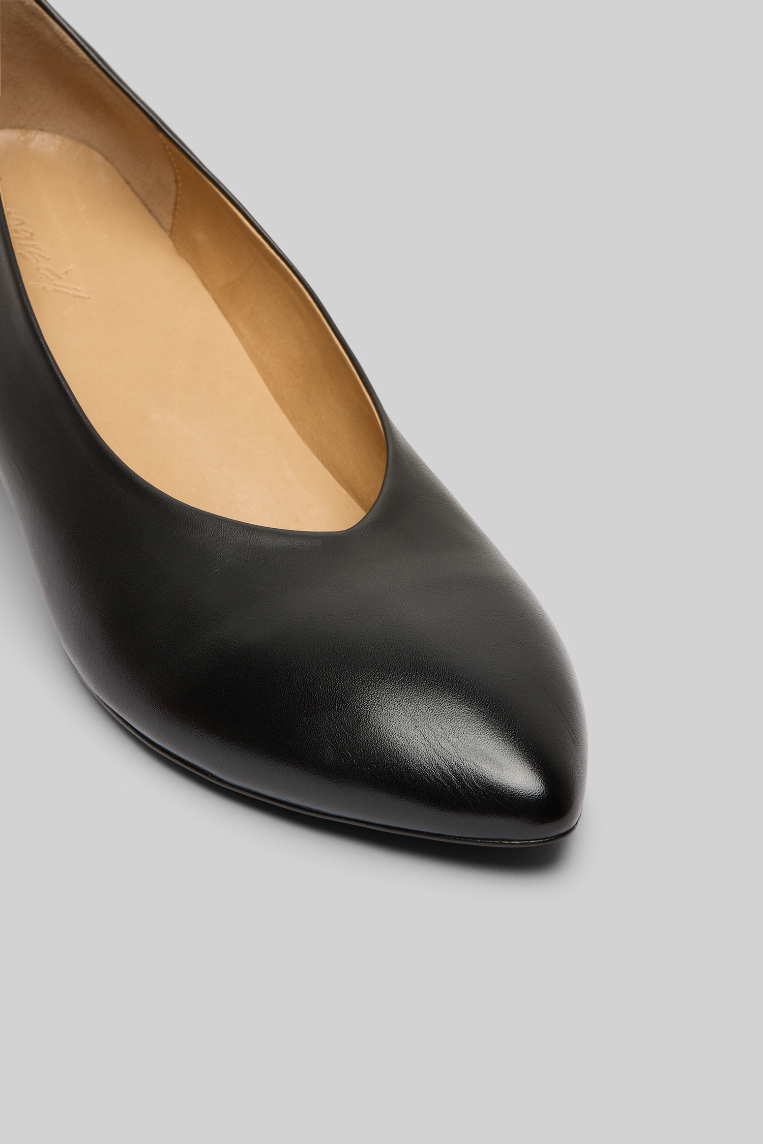 Stonda Black Leather Decollete
