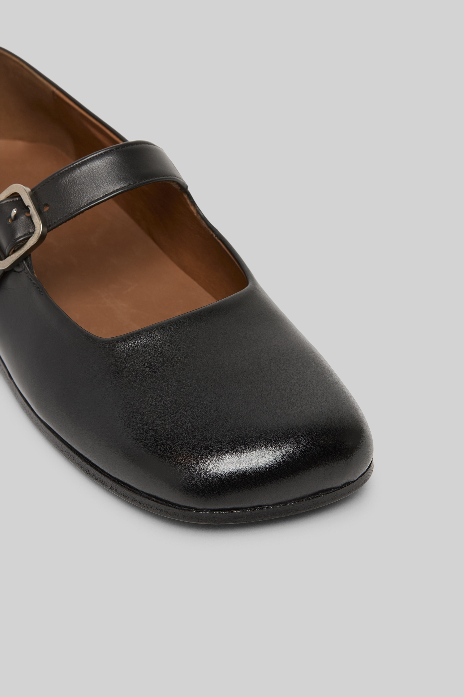Appiedi Black Leather Ballerina Shoes