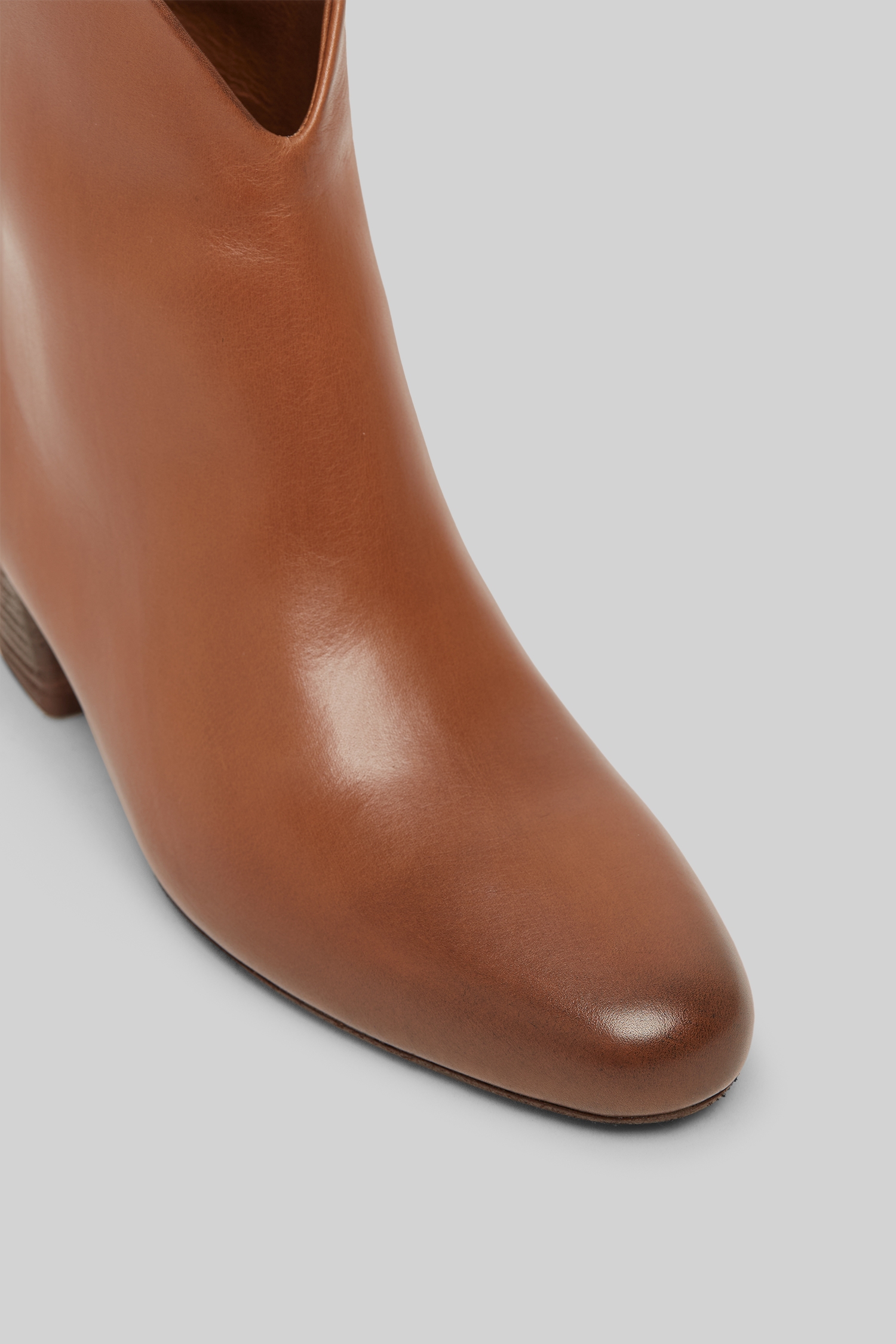Goccio Basalt Leather Ankle Boots