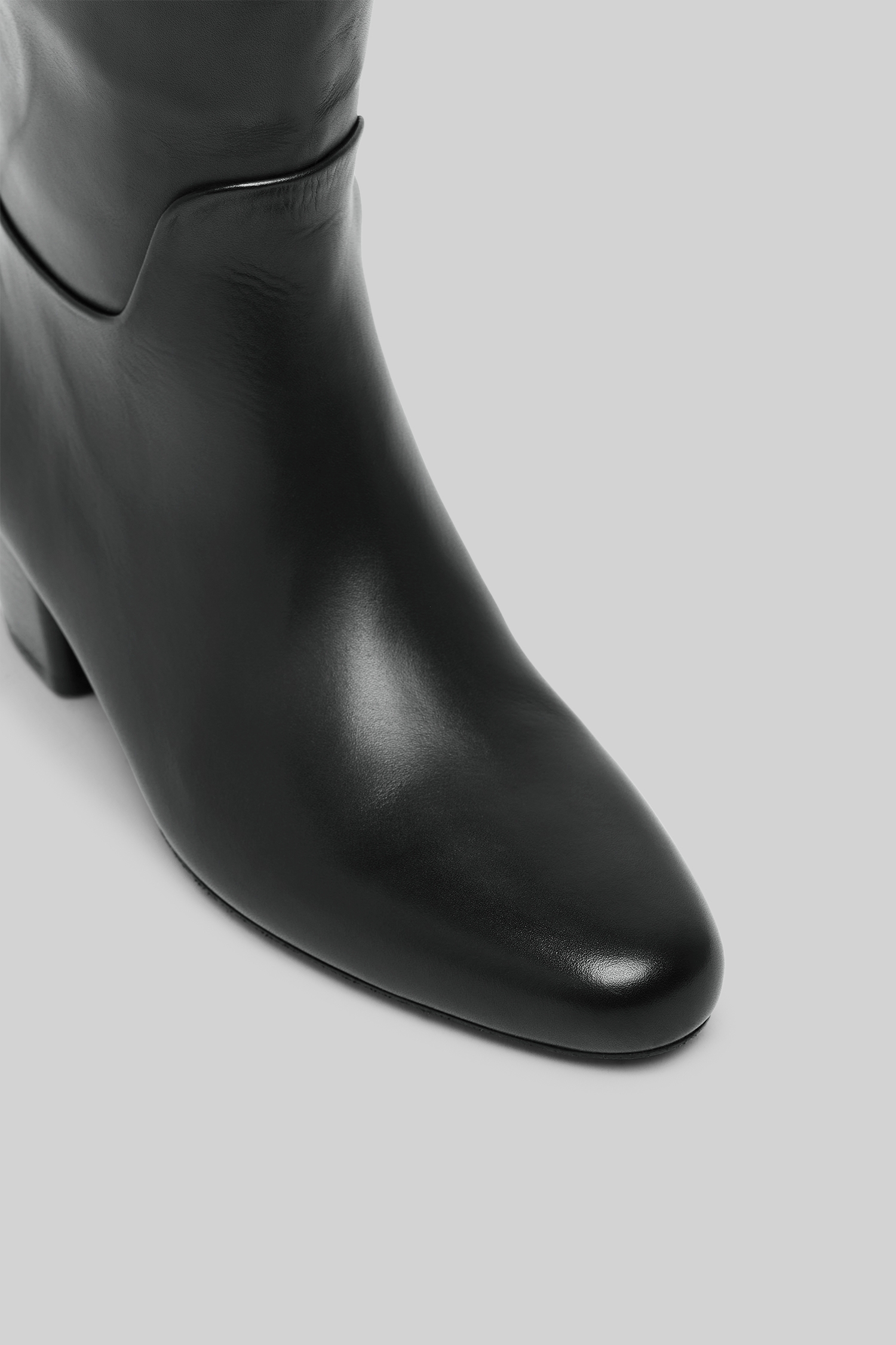 Goccio Black Leather Heeled Boots