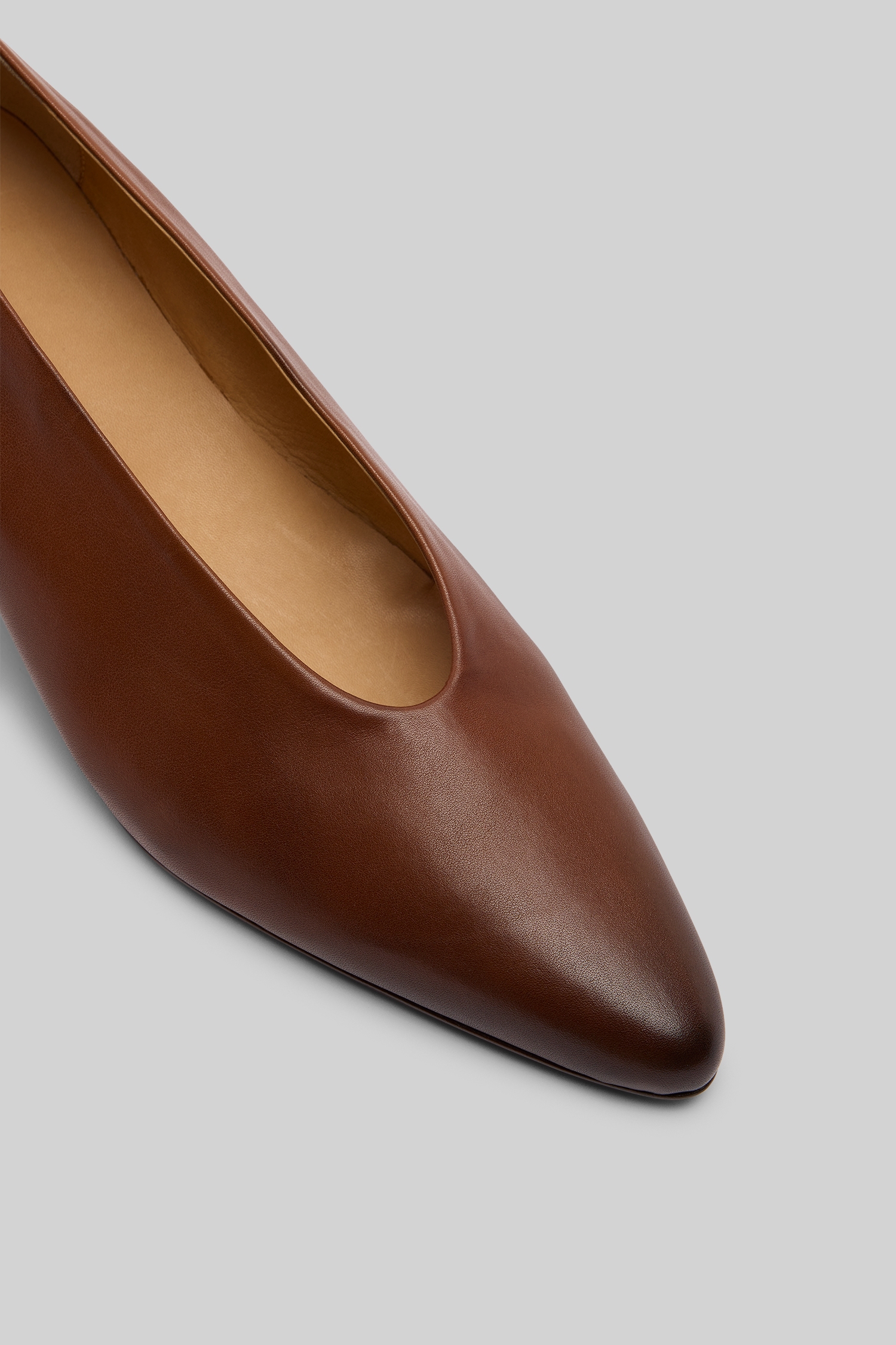 Longiforma Basalt Pumps