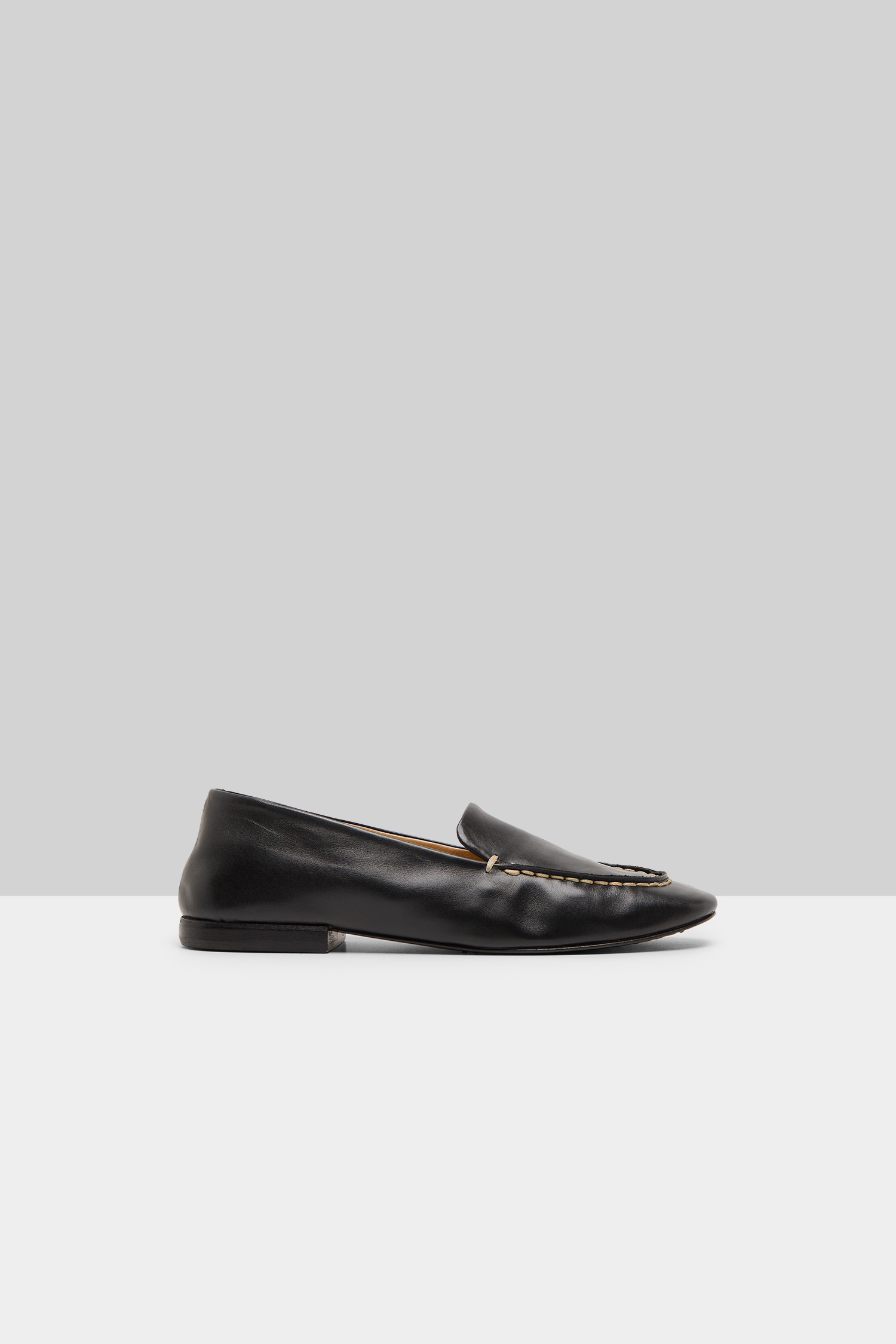 Mandolo Black Loafers