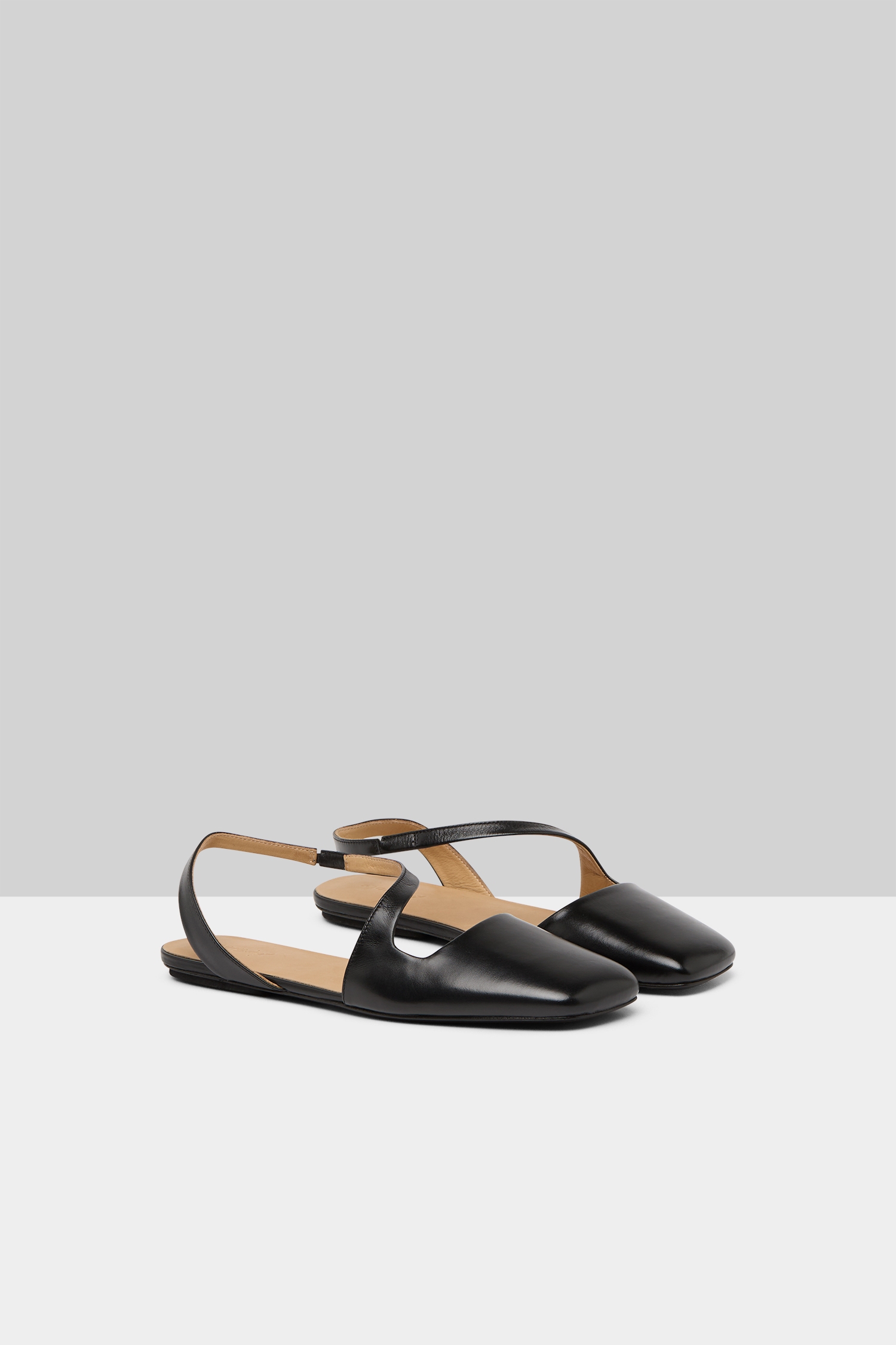 Quadrangolo Black Ballerina Shoes