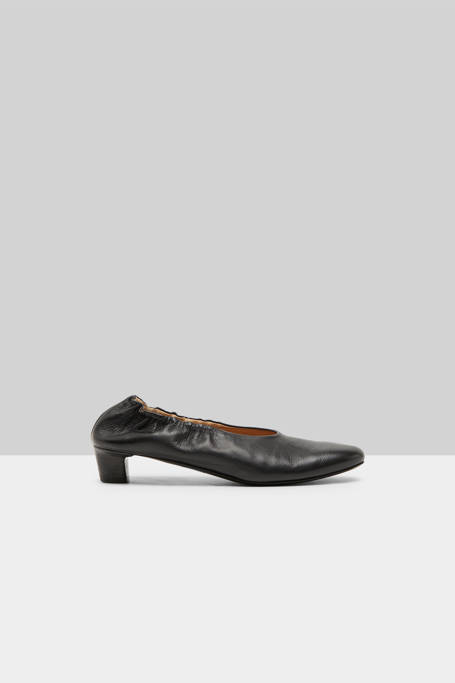 Scia Black Pumps