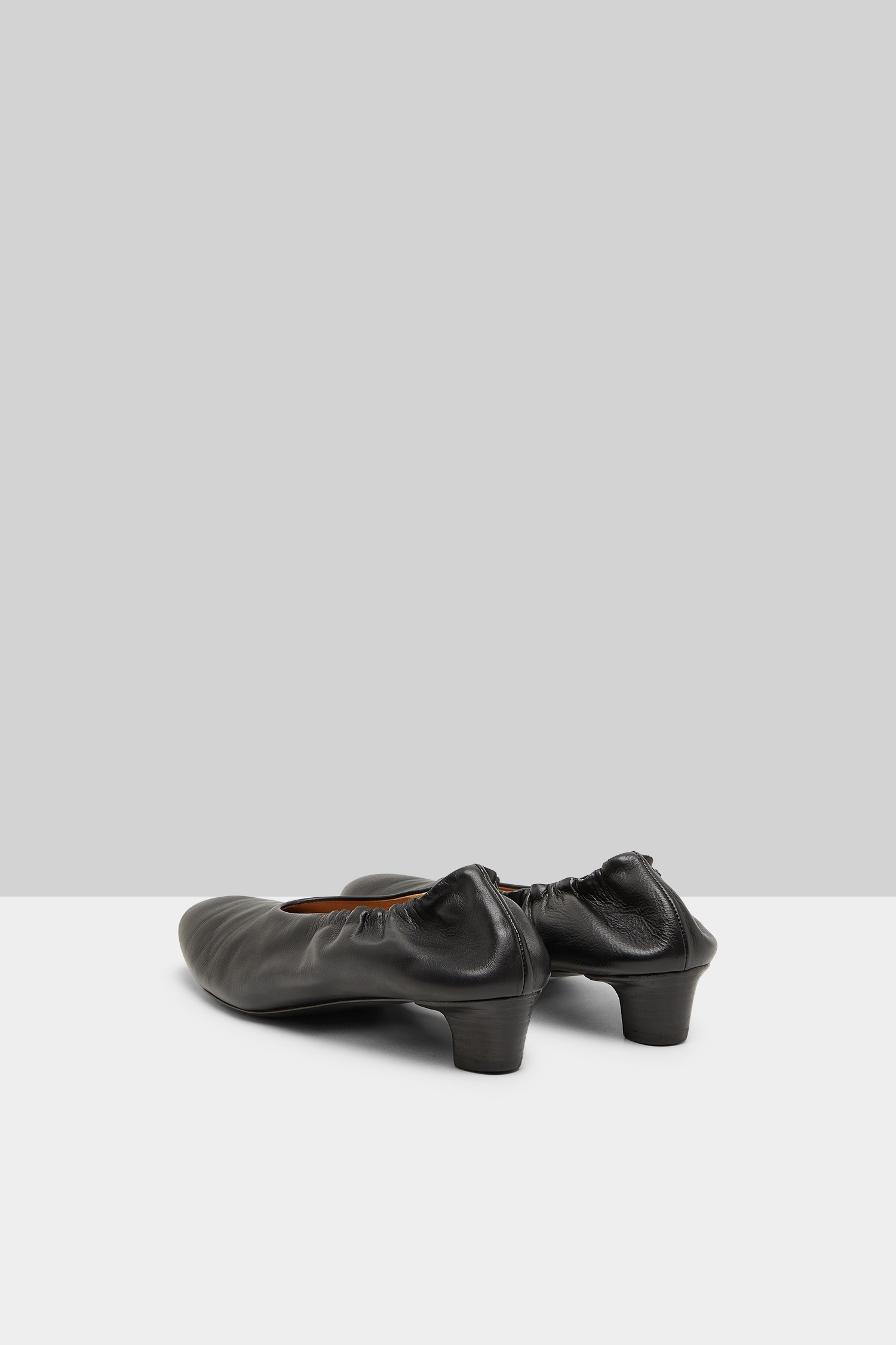 Scia Black Pumps