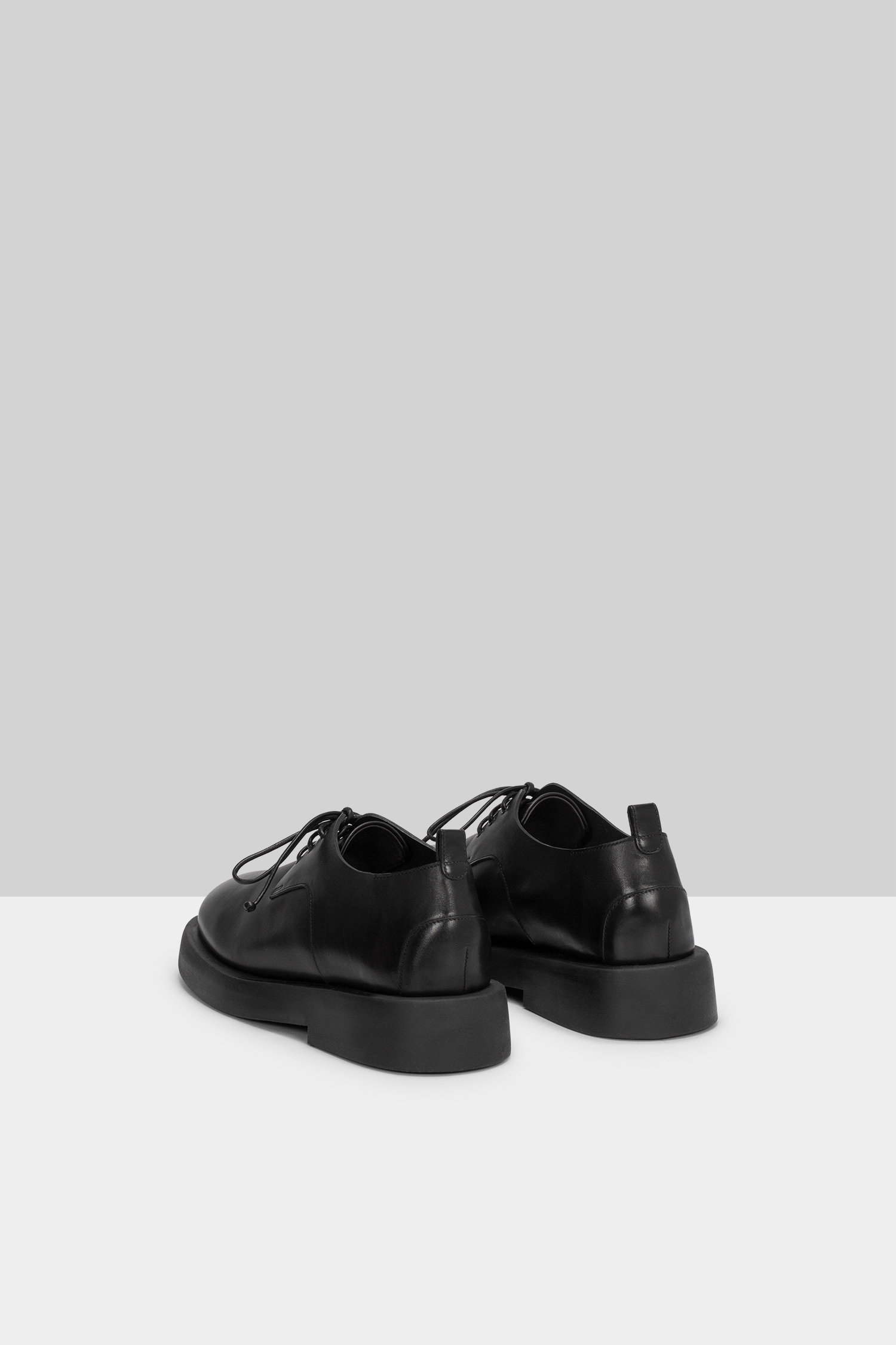 Gommello Black Leather Derby Shoes