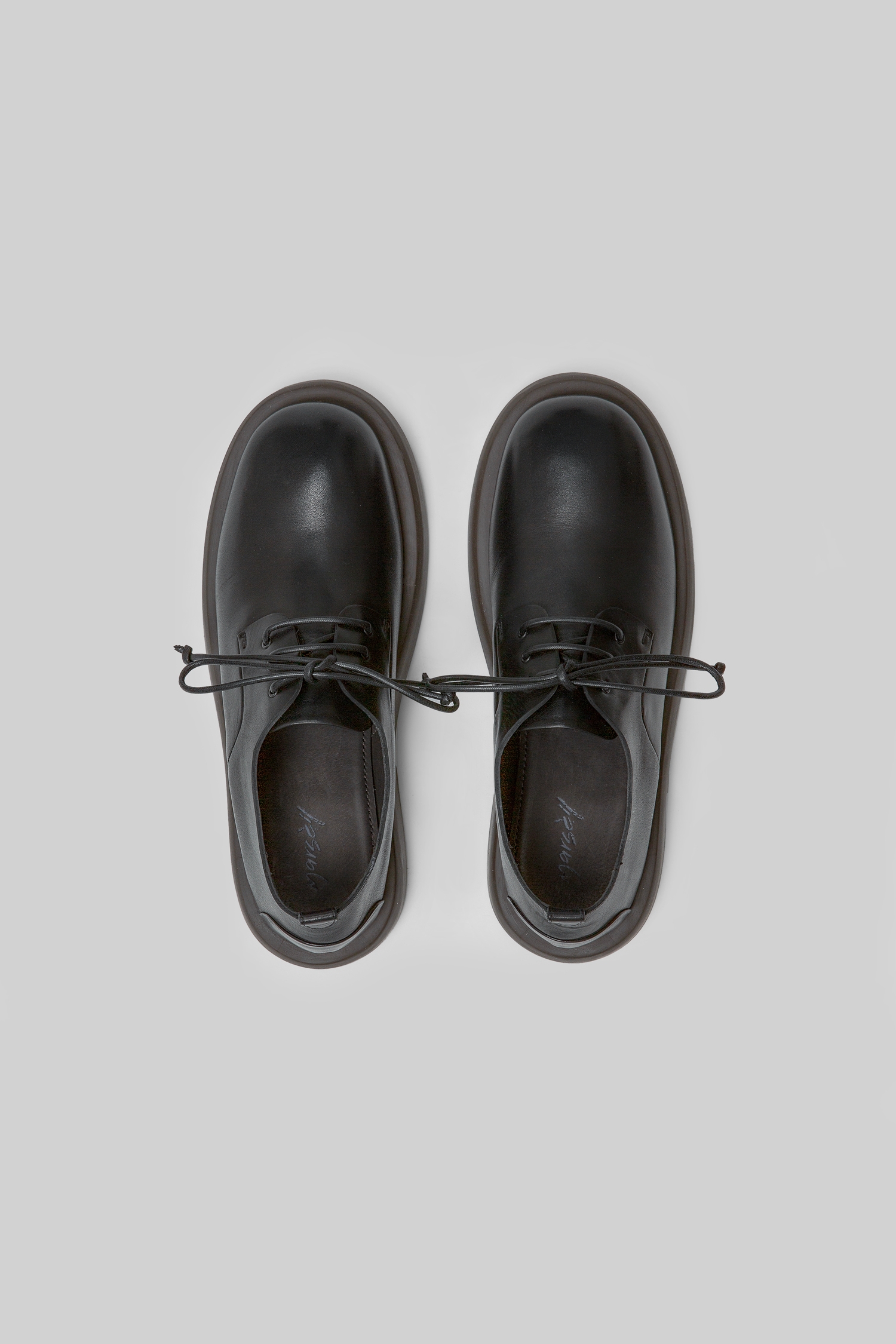 Gommello Black Derby Shoes